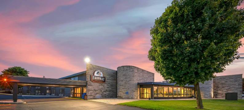 Fairway Inn & Suites图片