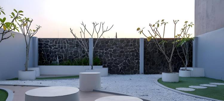 桑斯维布斯酒店格兰德奥玛萨斯特罗格加扬(Sans Vibes Hotel Grand Omah Sastro Gejayan)图片