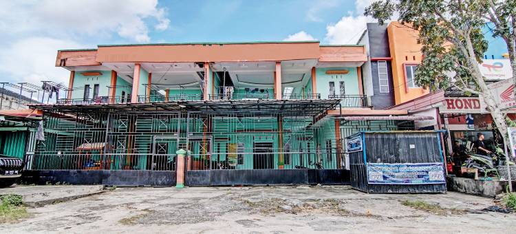Hotel O 彭吉纳潘沙菲拉酒店，靠近穆斯塔明多柏迈1号住宅区(Hotel O Penginapan Syafira Near Perumahan Mustamindo Permai 1)图片