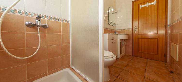 L 01 - Bedroom 1 Western Mos Guesthouse图片