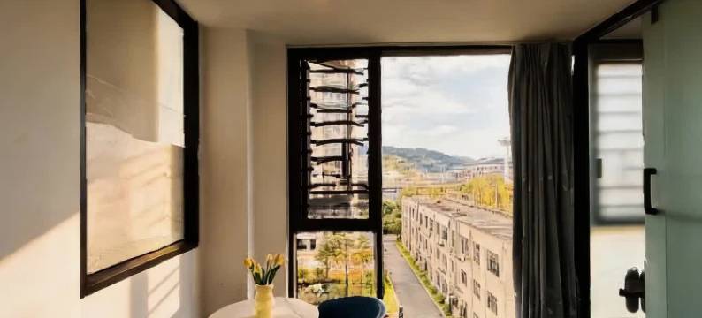 Shimmer·YJ｜逸家高空观景酒店(遵义高铁站店)图片