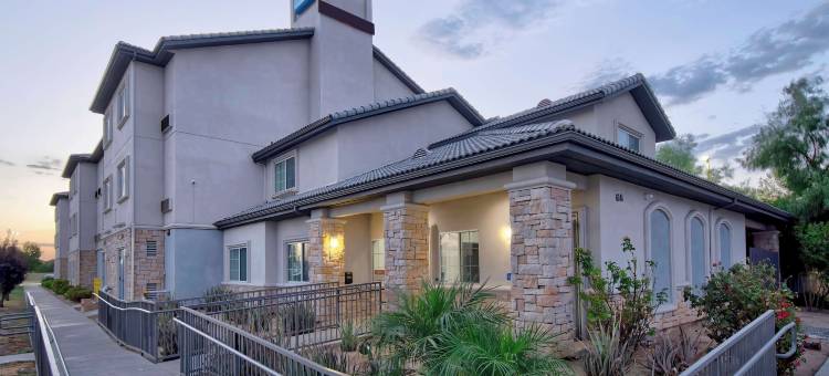 贝克斯菲尔德6号公寓式酒店(Studio 6 Bakersfield, CA)图片