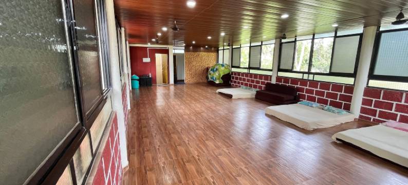 珊瑚海滩度假村(Coral Beach Resort)图片