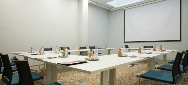 宜必思卡萨布兰卡阿卜杜勒穆曼酒店(Ibis Abdelmoumen Casa Centre)图片