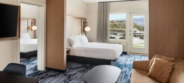 西基隆拿万枫酒店及套房(Fairfield Inn & Suites West Kelowna)图片