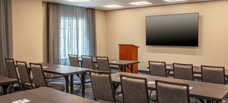 布伦瑞克弗里波特万枫酒店及套房(Fairfield Inn & Suites Brunswick Freeport)图片