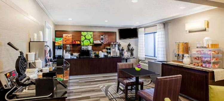 休斯顿贝敦东拉昆塔温德姆套房酒店(La Quinta Inn & Suites by Wyndham Houston Baytown East)图片