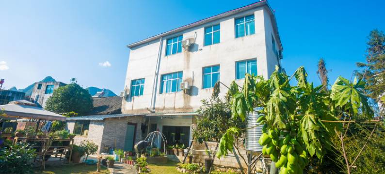 兴义万峰林见山民宿图片