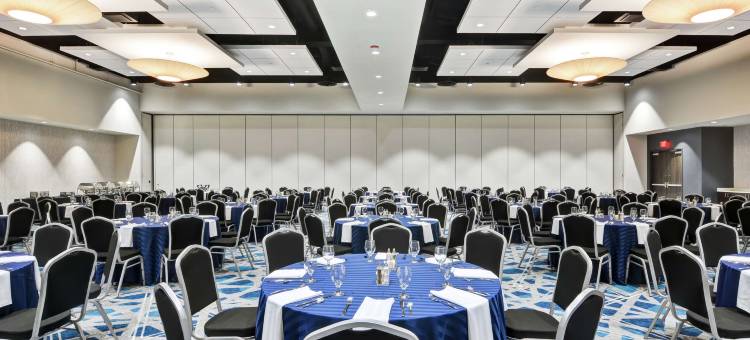 普兰菲尔德印第安纳波利斯机场希尔顿安泊酒店(Embassy Suites by Hilton Plainfield Indianapolis Airport)图片