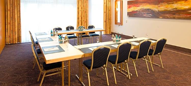 温斯特拉布纽斯塔特 ACHAT 酒店(ACHAT Hotel Neustadt an der Weinstraße)图片