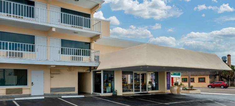 代托纳比奇海滨凯艺酒店(Quality Inn Daytona Beach Oceanfront)图片