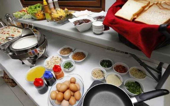 Rumah Aca Hotel Overview