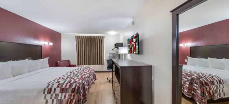 登顿红顶套房酒店(Red Roof Inn & Suites Denton)图片