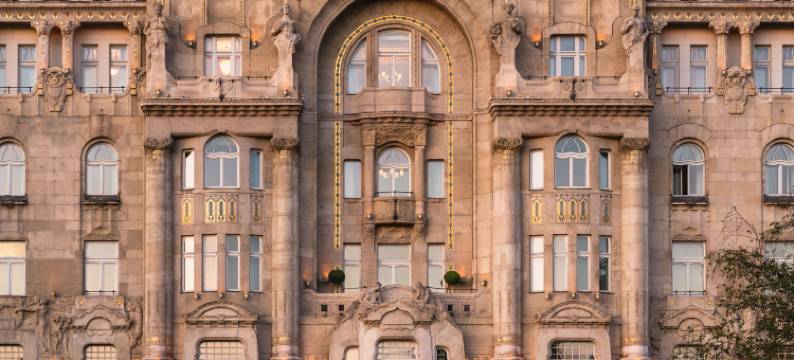 布达佩斯格雷沙姆宫殿四季酒店(Four Seasons Hotel Gresham Palace Budapest)图片