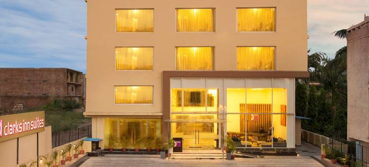 卡特拉套房克拉克旅馆(Clarks Inn Suites Katra)图片