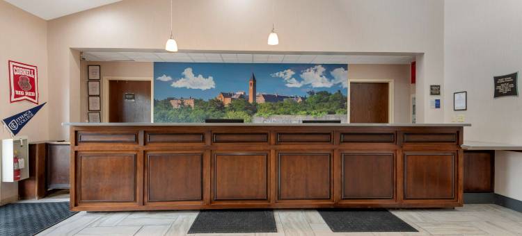 伊萨卡大学贝斯特韦斯特酒店(Best Western University Inn)图片