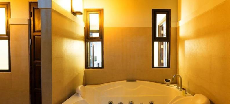 安雅维突巴克海滩度假村(Anyavee Tubkaek Beach Resort)图片