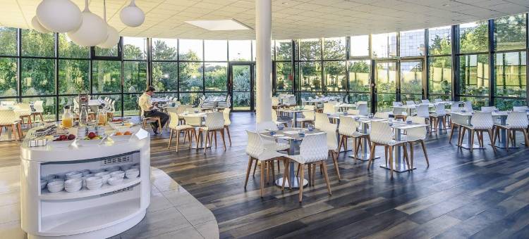 浮图罗斯科普阿克蒂斯美居酒店(Hôtel Mercure Poitiers Site du Futuroscope)图片