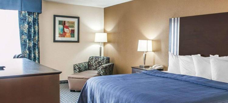 特雷霍特大学区凯艺酒店(Quality Inn Terre Haute University Area)图片