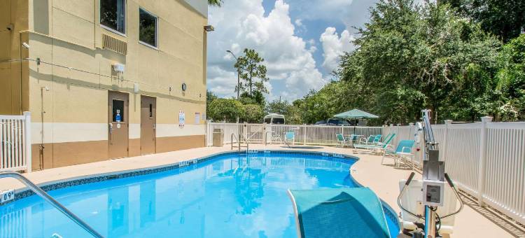 舒适套房酒店-近迪兰大学(Comfort Inn & Suites DeLand - Near University)图片