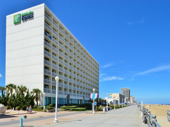 Holiday Inn Express & Suites VA沙滩海滨