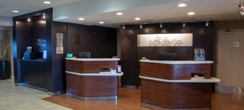 什里夫波特机场万怡酒店(Courtyard Shreveport Airport)图片