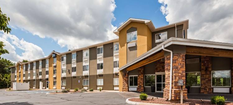 贝斯特韦斯特德威特酒店(Best Western DeWitt)图片