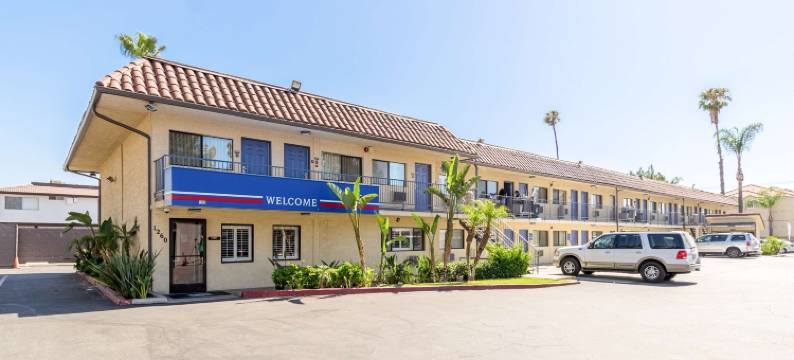 加利福尼亚里布市 - 汤加利福尼亚大学 6号汽车旅馆(Motel 6 Riverside, CA - UCR East)图片