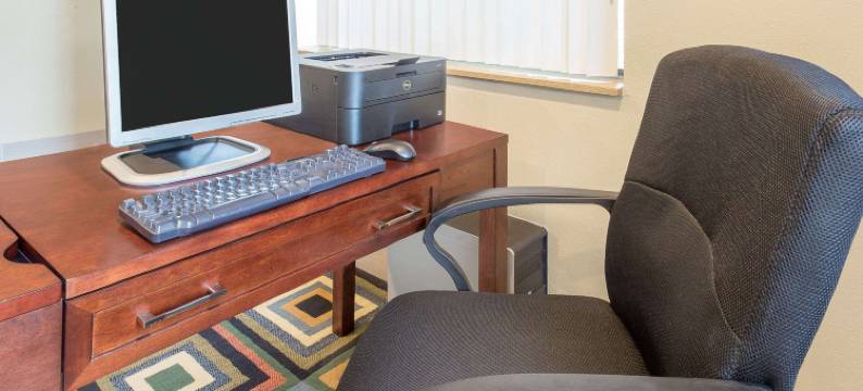 东莫林速8酒店(Super 8 by Wyndham East Moline)图片