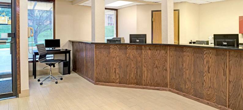 温德姆速8酒店奥马哈I-80西(Super 8 by Wyndham Omaha I-80 West)图片