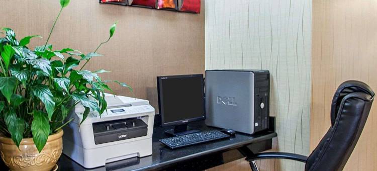 达文波特品质酒店及套房-靠近I-80(Quality Inn & Suites Davenport Near I-80)图片