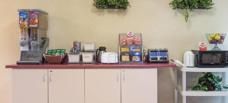 圣查尔斯速8酒店(Super 8 by Wyndham St Charles)图片