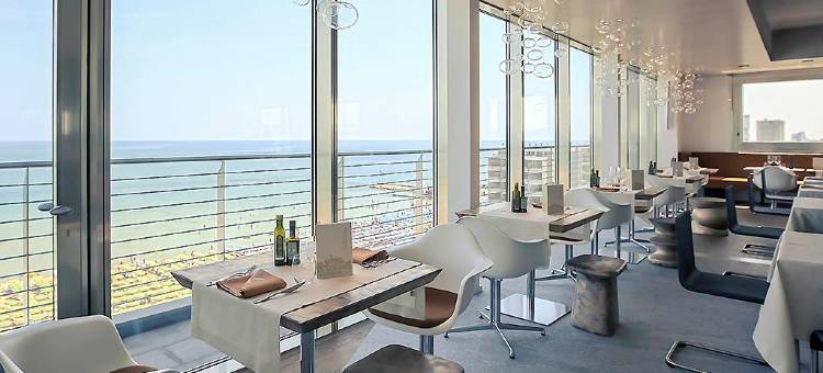 佩沙罗的查理(Charlie in Pesaro)图片