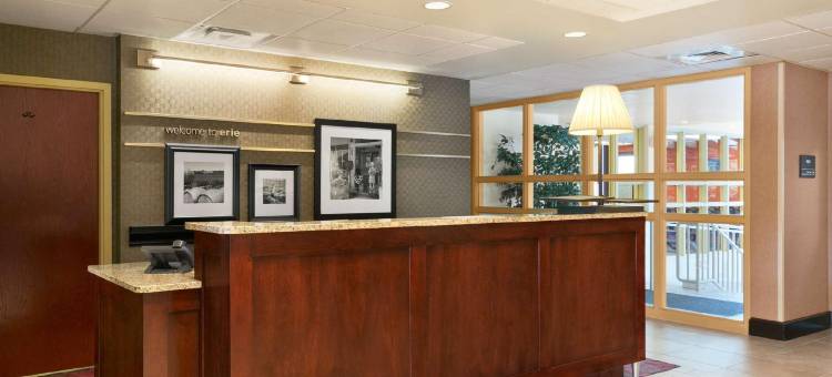 伊利-南欢朋酒店(Hampton Inn Erie-South)图片