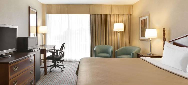 贝勒维尔华美达海湾会议度假村(Ramada by Wyndham Belleville Harbourview Conference Centre)图片