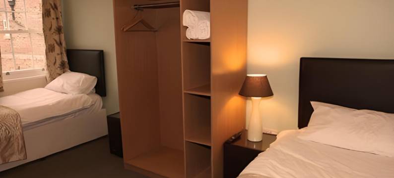 唐恩阿姆斯酒店(The Downe Arms)图片