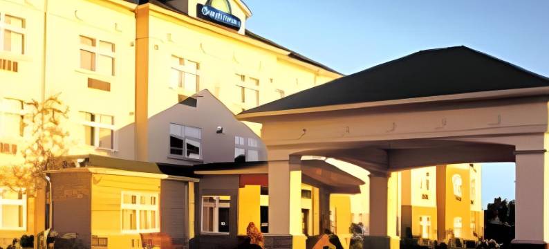 奥里利亚戴斯酒店(Days Inn by Wyndham Orillia)图片