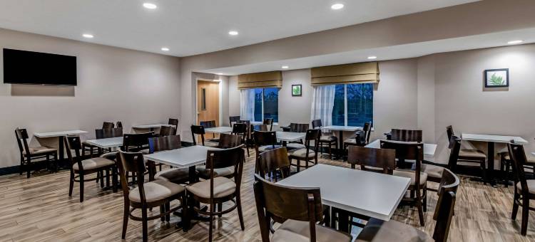 绿湾南舒眠套房酒店(Sleep Inn & Suites Green Bay South)图片