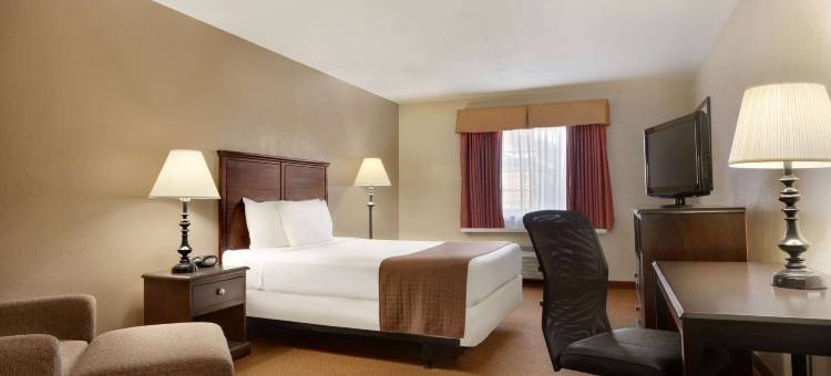 堪萨斯城温德姆呗盟酒店(Baymont by Wyndham Kansas City KU Medical Center)图片
