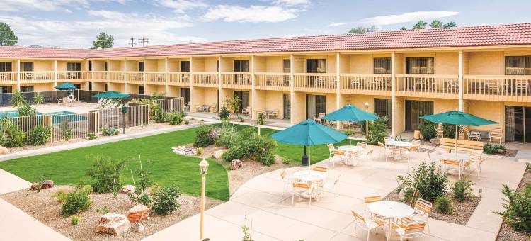 图森东拉昆塔温德姆酒店(La Quinta Inn by Wyndham Tucson East)图片