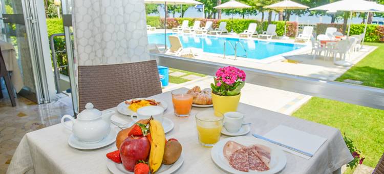 瑞士酒店(Hi Hotels Sirmione - Lakeview Pool)图片