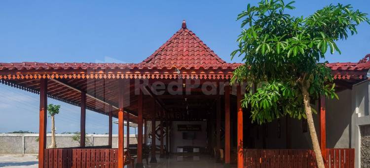 德瓦塔YIA米特拉红门酒店(Hotel Dewata Yia Mitra RedDoorz)图片