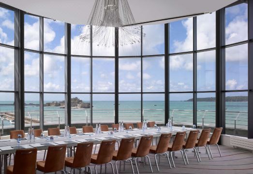 Radisson Blu Waterfront Hotel, Jersey Hotel Overview