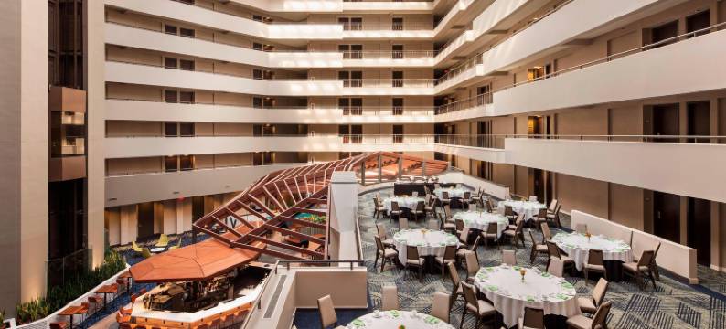 费城机场喜来登套房酒店(Sheraton Suites Philadelphia Airport)图片