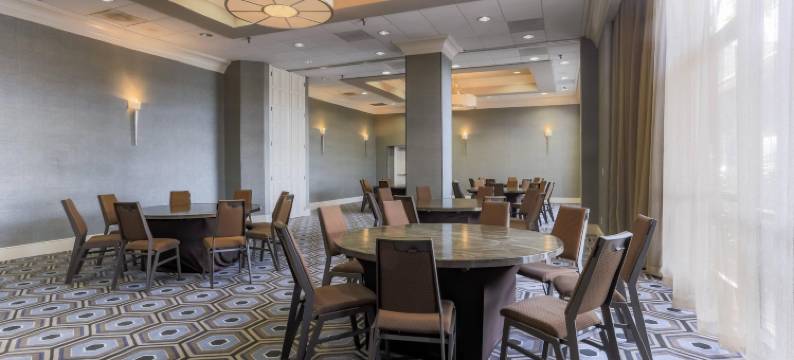 圣迭戈使命谷喜来登酒店(Sheraton Mission Valley San Diego Hotel)图片