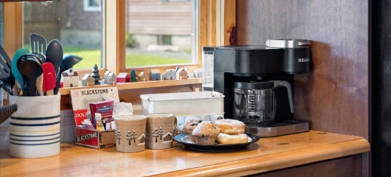 Relax by the Lake! - Shorter May/June Stays Available图片