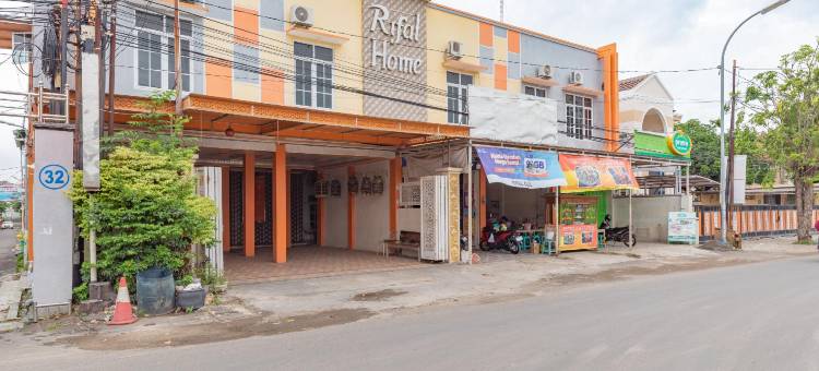 Urbanview Hotel Rifal Home Tegal图片