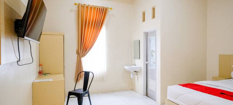 RedDoorz at Dewanti Syariah near Stasiun Tulungagung图片