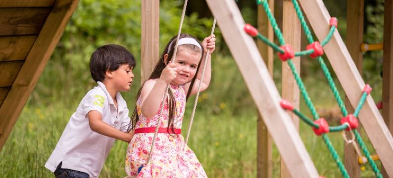 鲁赫爱斯基城堡酒店(Lough Eske Castle)图片