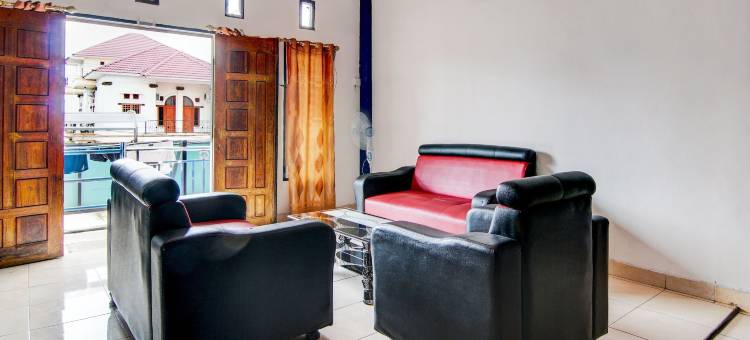 OYO 92455 哈迪尔法伊斯兰民宿 Near Nowwa Cafe(OYO 92455 Hadhilfa Homestay Syariah Near Nowwa Cafe)图片